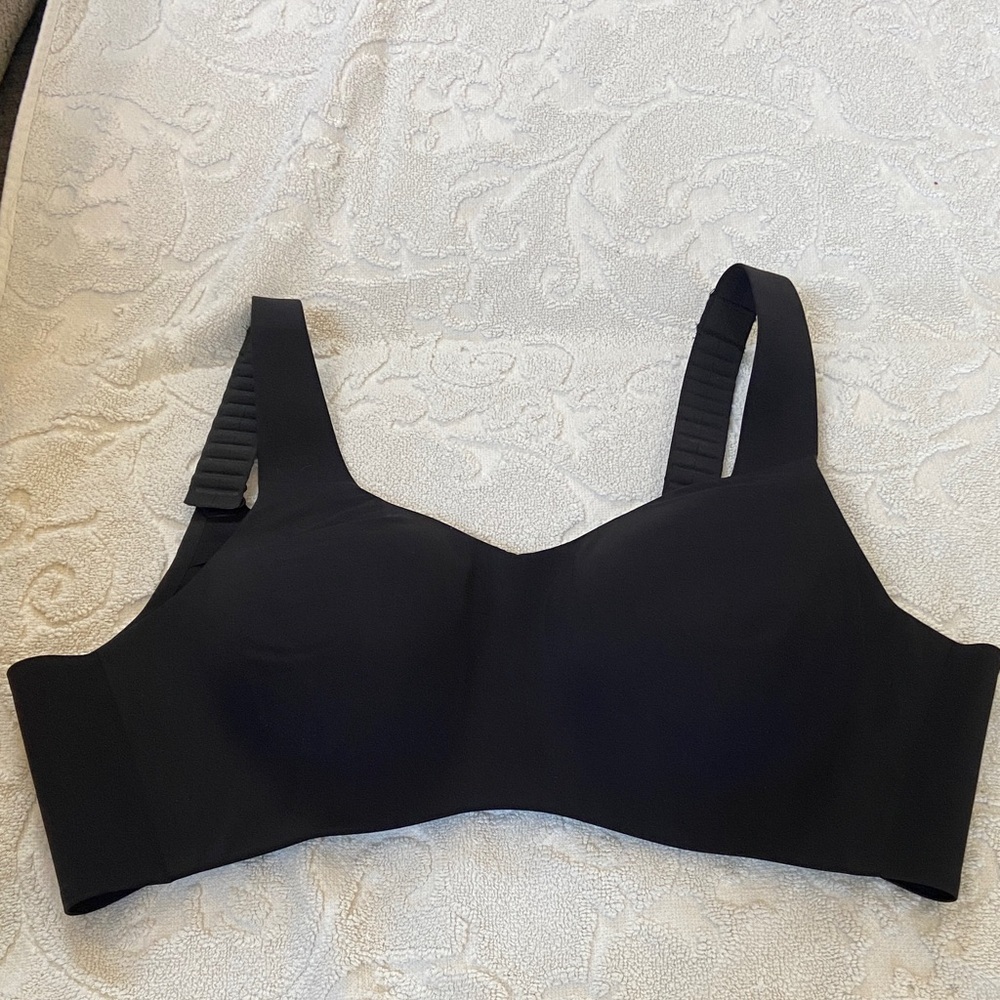 KNIX Catalyst High Impact Sports Bra in black​​